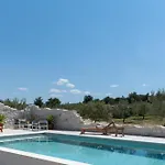 Villa Mista