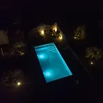 Villa Mista *
