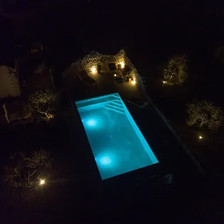 Villa Mista *